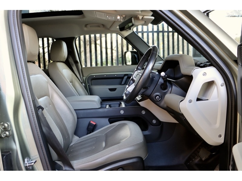 Used Land Rover Defender 110 2020 for sale - 77553565: Photo 13