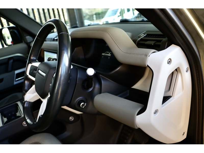 Used Land Rover Defender 110 2020 for sale - 77553565: Photo 15
