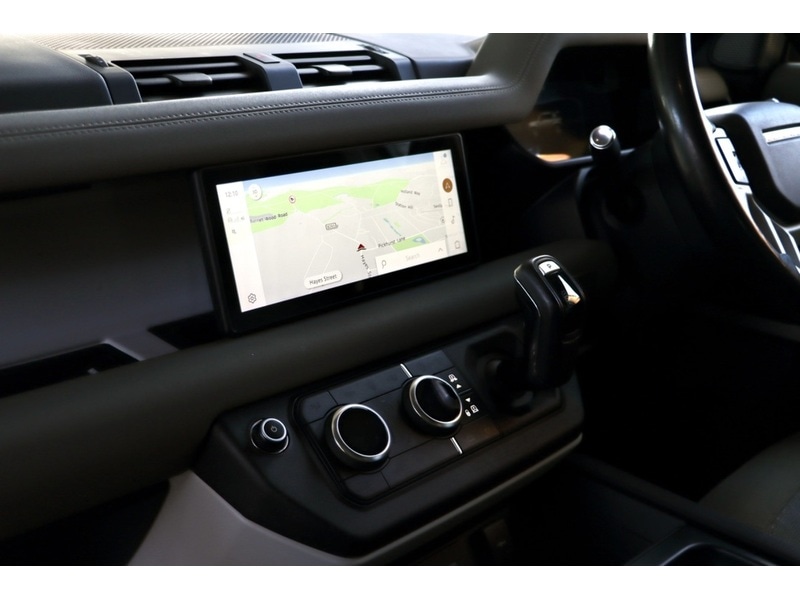 Used Land Rover Defender 110 2020 for sale - 77553565: Photo 25