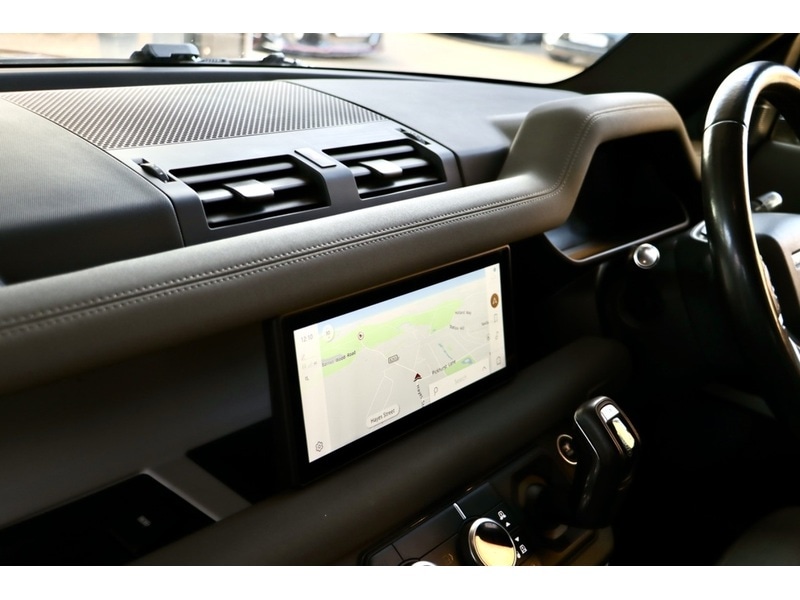 Used Land Rover Defender 110 2020 for sale - 77553565: Photo 26