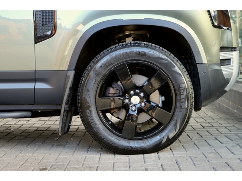 Used Land Rover Defender 110 2020 for sale - 77553565: Photo 6