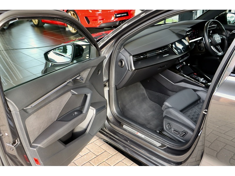 Used Audi RS3 2023 for sale - 76836649: Photo 39