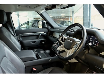 Used Land Rover Defender 110 2021 for sale - 77594956: Photo