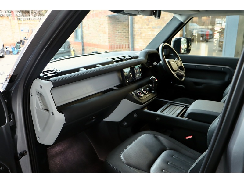 Used Land Rover Defender 110 2021 for sale - 77594956: Photo 5