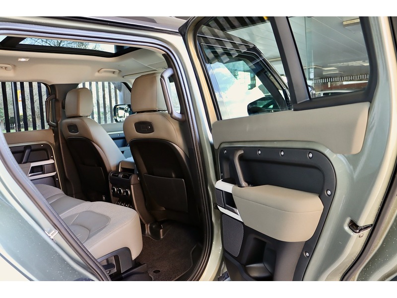 Used Land Rover Defender 110 2021 for sale - 77038609: Photo 21