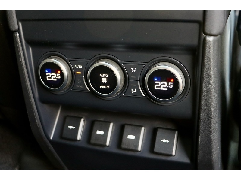 Used Land Rover Defender 110 2021 for sale - 77038609: Photo 32