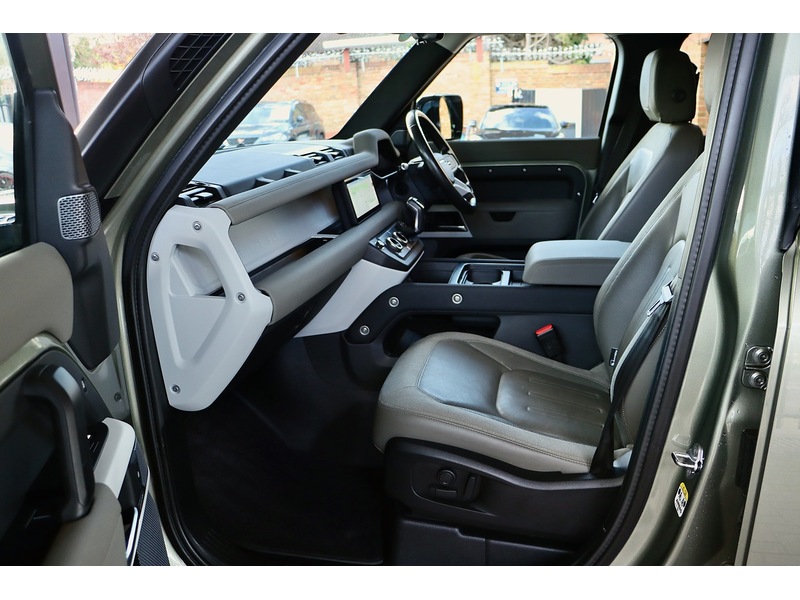 Used Land Rover Defender 110 2021 for sale - 77038609: Photo 34