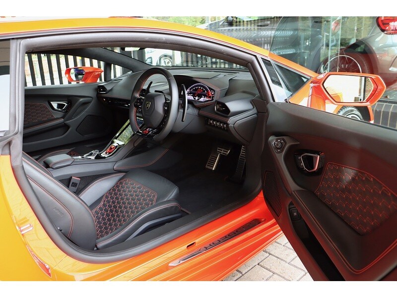 Used Lamborghini Huracan 2020 for sale - 76340068: Photo 32