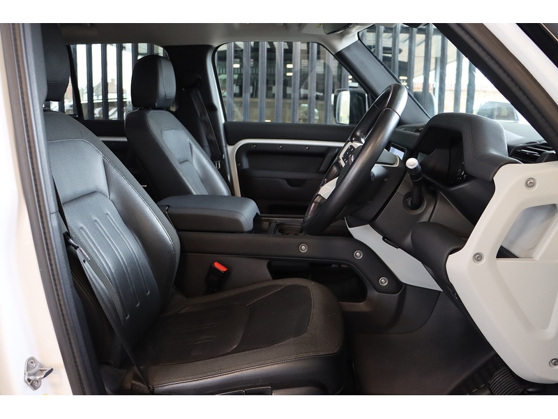 Used Land Rover Defender 110 2020 for sale - 77517529: Photo 15