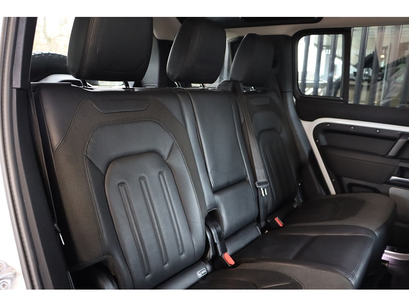 Used Land Rover Defender 110 2020 for sale - 77517529: Photo 20