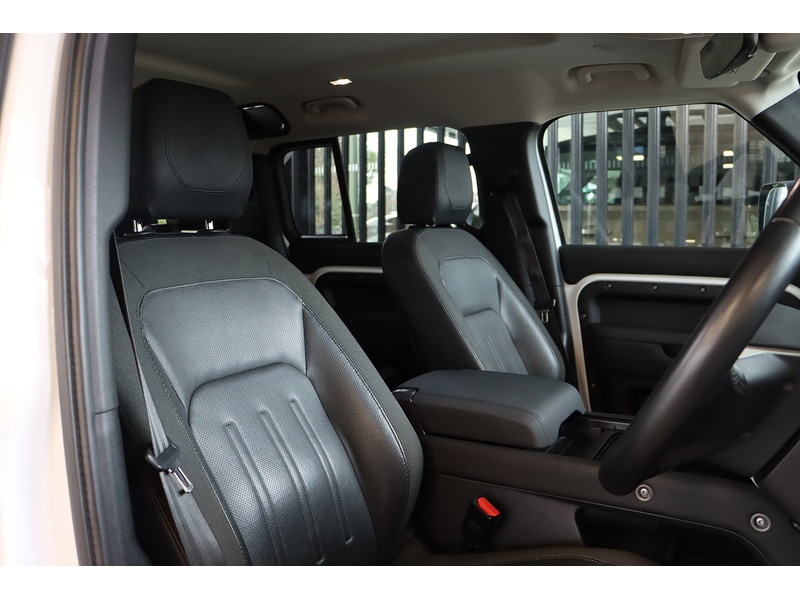Used Land Rover Defender 110 2020 for sale - 77517529: Photo 22