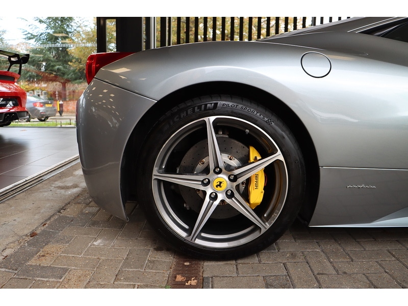 Used Ferrari 458 2012 for sale - 76612627: Photo 6