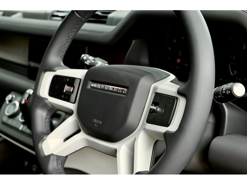 Used Land Rover Defender 2022 for sale - 78168008: Photo 22