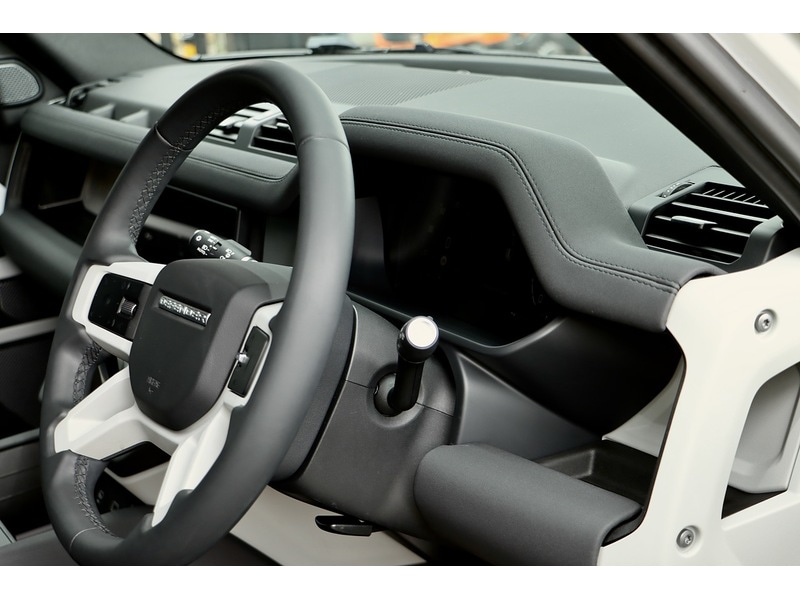 Used Land Rover Defender 2022 for sale - 78168008: Photo 23