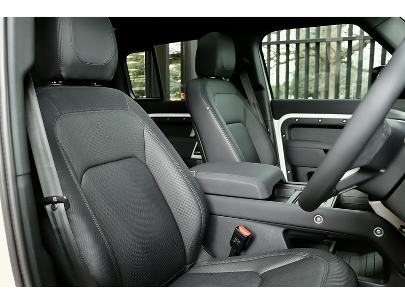 Used Land Rover Defender 2022 for sale - 78168008: Photo 24