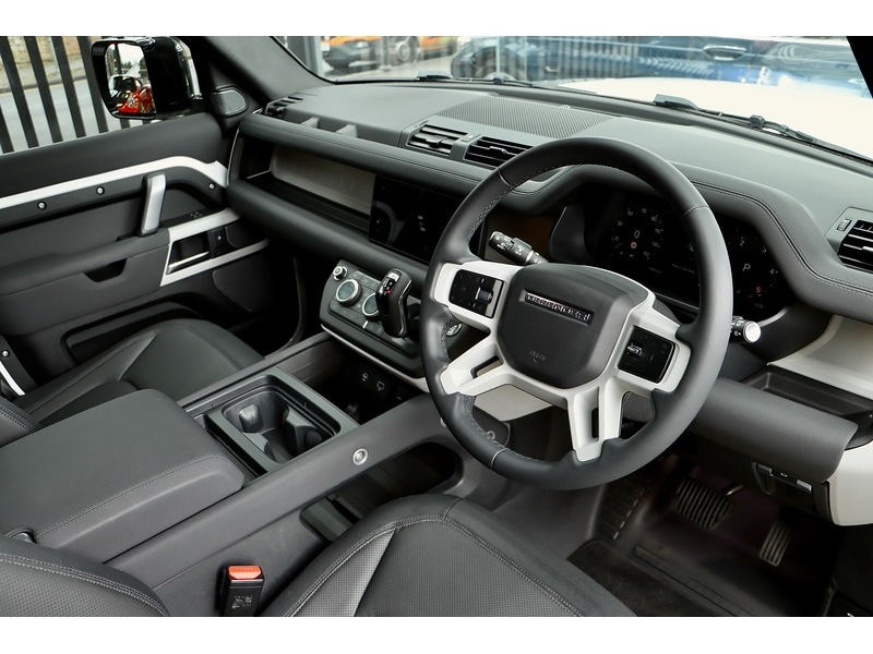 Used Land Rover Defender 2022 for sale - 78168008: Photo 25