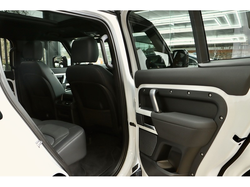 Used Land Rover Defender 2022 for sale - 78168008: Photo 27