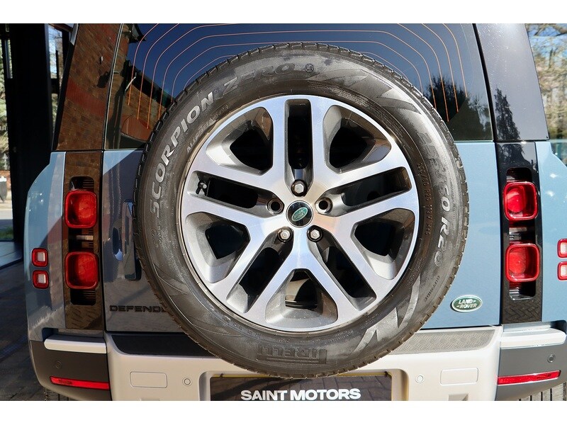 Used Land Rover Defender 110 2021 for sale - 77535591: Photo 13