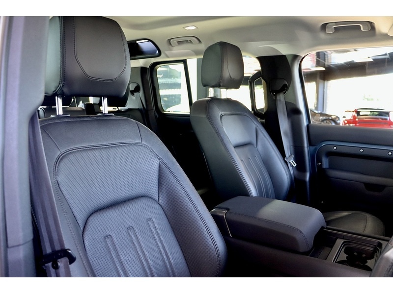 Used Land Rover Defender 110 2021 for sale - 77535591: Photo 5