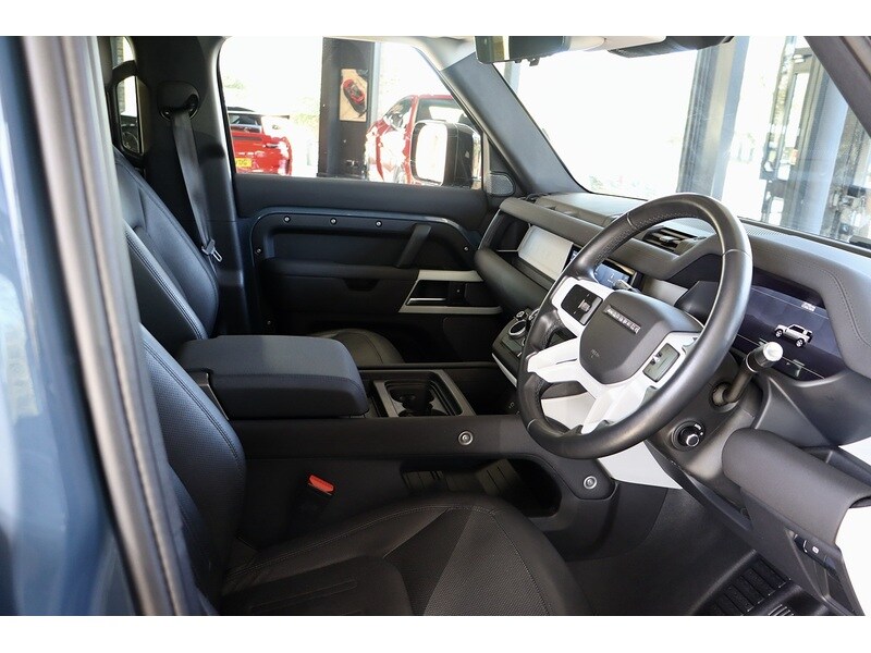 Used Land Rover Defender 110 2021 for sale - 77535591: Photo 6