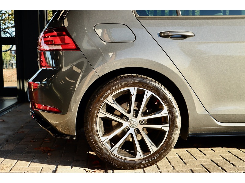 Used Volkswagen Golf 2019 for sale - 76682340: Photo 8