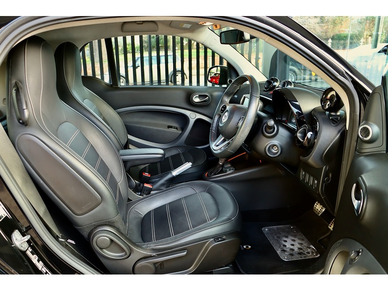 Used smart fortwo 2021 for sale - 76510395: Photo 29