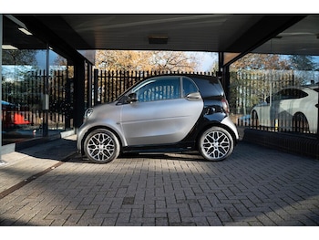 Used smart fortwo 2021 for sale - 76510395: Photo
