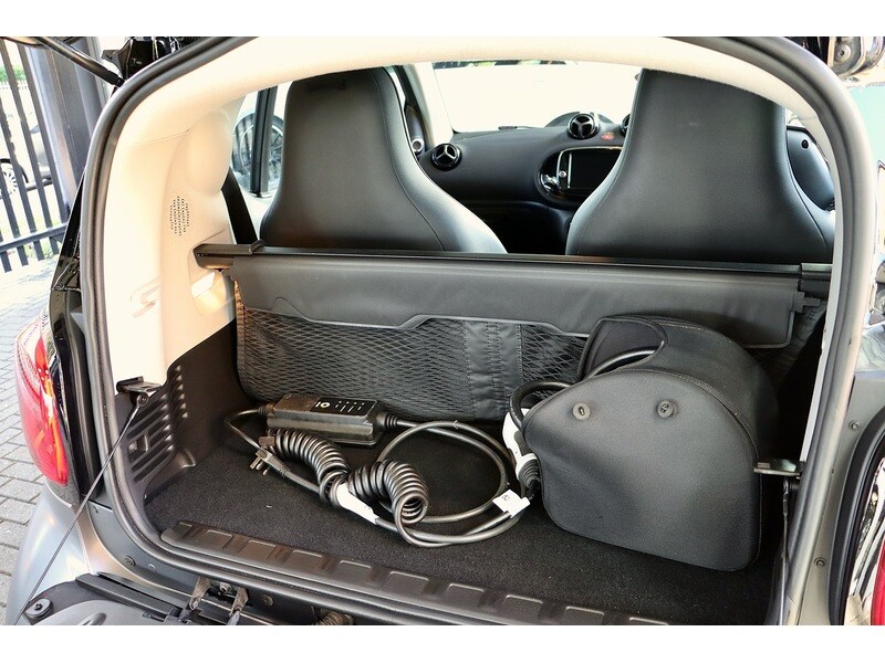 Used smart fortwo 2021 for sale - 76510395: Photo 43