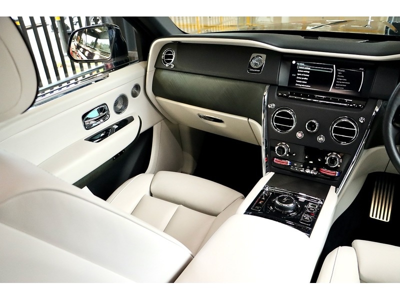 Used Rolls-Royce Cullinan 2019 for sale - 76340051: Photo 15