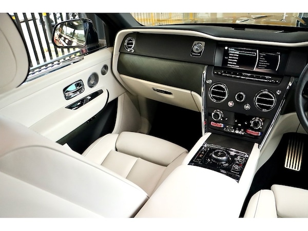 Used Rolls-Royce Cullinan 2019 for sale - 76340051: Photo 16