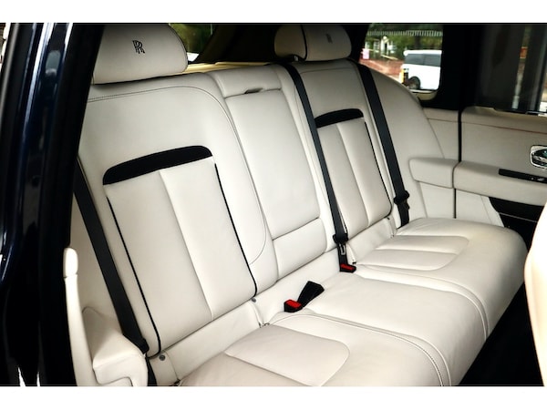 Used Rolls-Royce Cullinan 2019 for sale - 76340051: Photo 17
