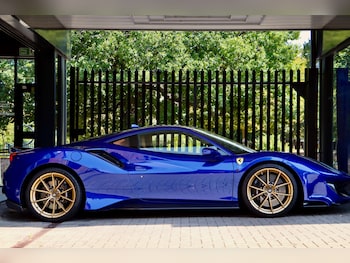 Used Ferrari 488 Pista 2019 for sale - 79213758: Photo