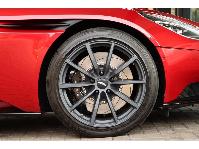 Used Aston Martin DB11 2021 for sale - 76618256: Photo 26