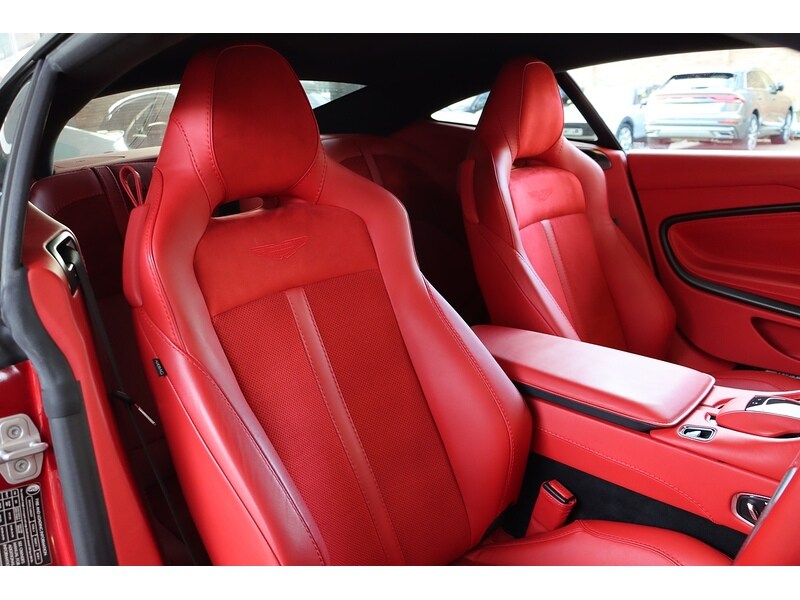 Used Aston Martin DB11 2021 for sale - 76618256: Photo 43