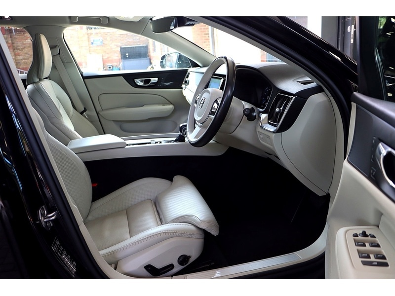 Used Volvo V60 2020 for sale - 76340067: Photo 11