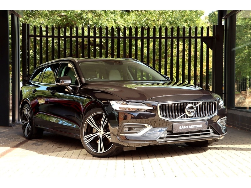 Used Volvo V60 2020 for sale - 76340067: Photo 2
