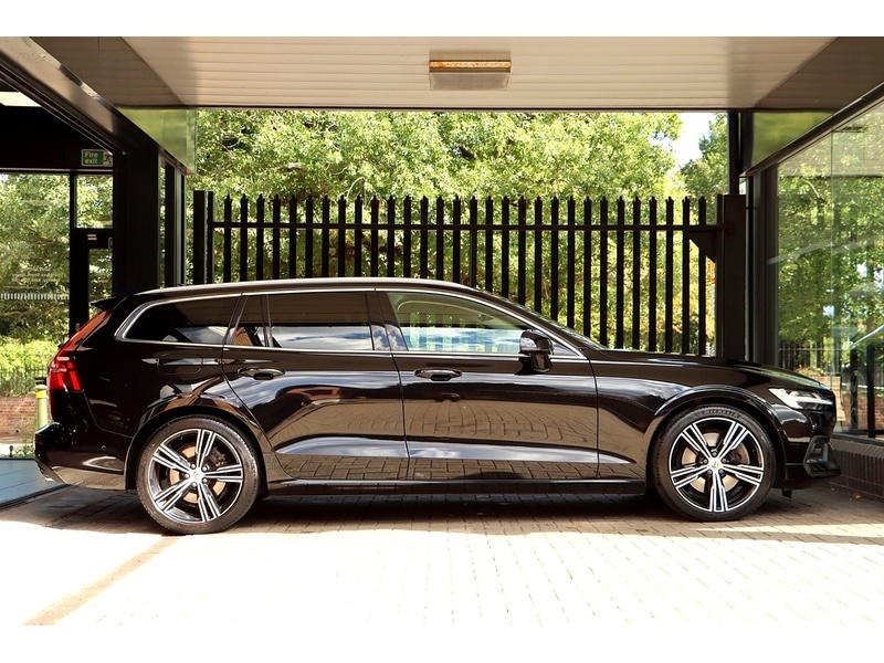 Used Volvo V60 2020 for sale - 76340067: Photo 4