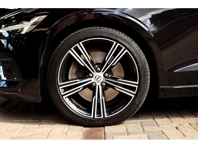 Used Volvo V60 2020 for sale - 76340067: Photo 5