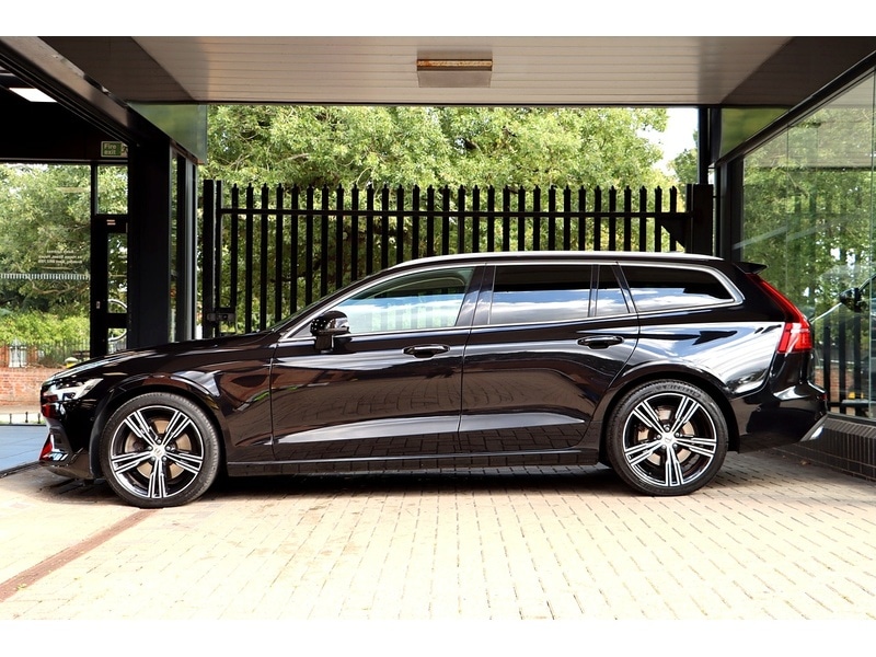 Used Volvo V60 2020 for sale - 76340067: Photo 9