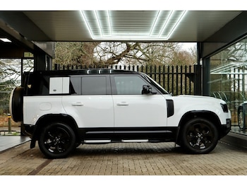 Used Land Rover Defender 110 2022 for sale - 77517530: Photo