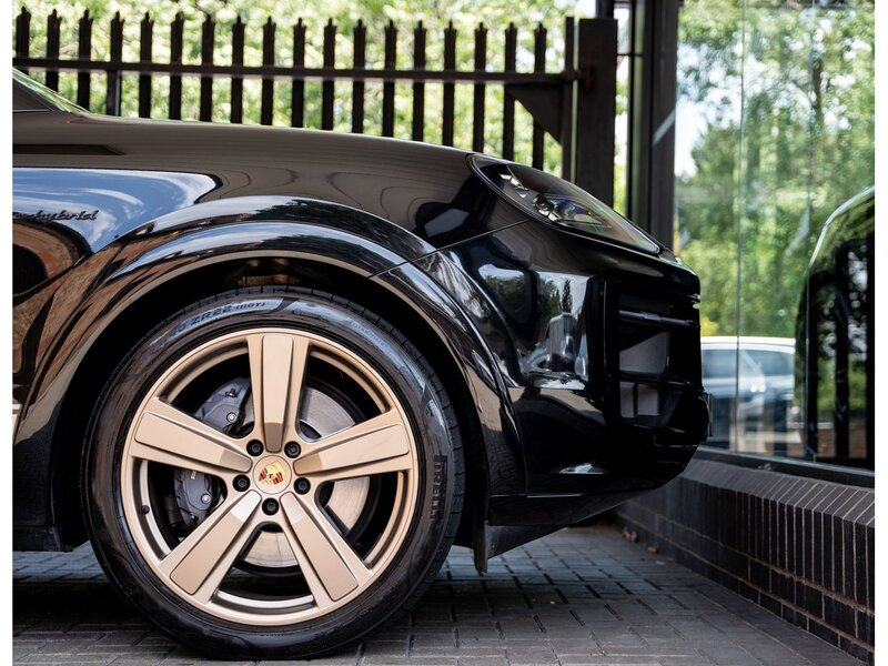 Used Porsche Cayenne 2025 for sale - 76340061: Photo 4