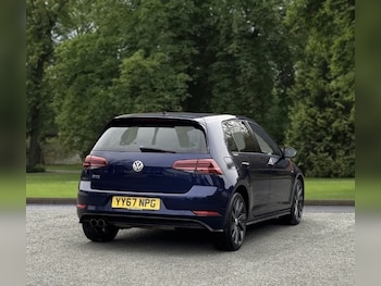 Used Volkswagen Golf 2017 for sale - 77890993: Photo