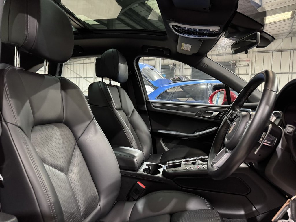 Used Porsche Macan 2019 for sale - 76686541: Photo 10