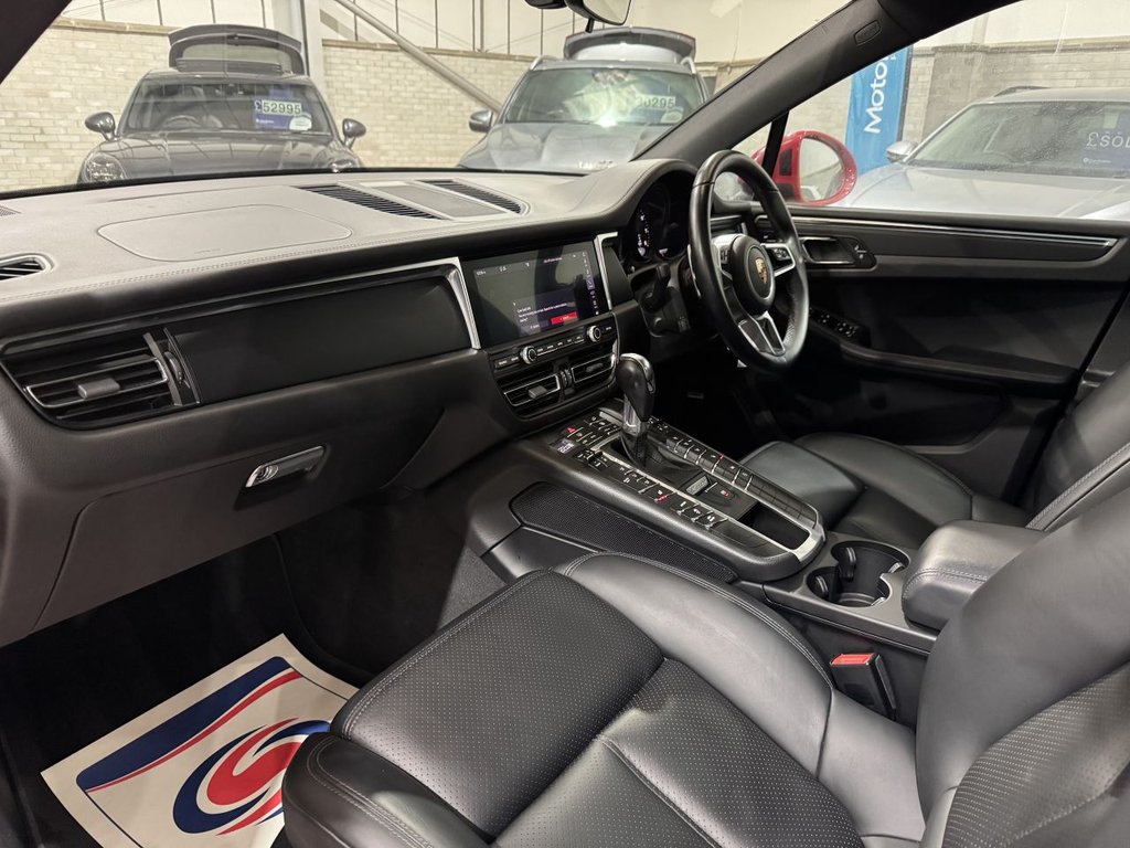 Used Porsche Macan 2019 for sale - 76686541: Photo 12