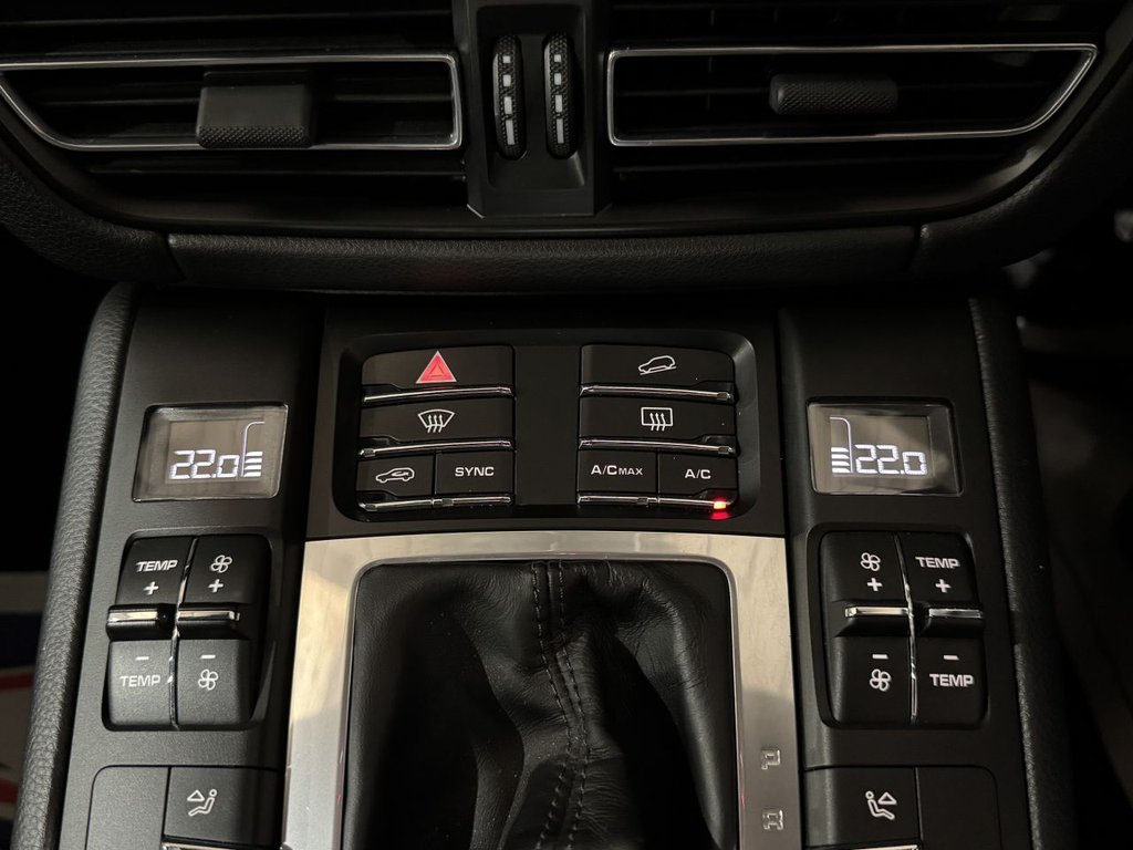 Used Porsche Macan 2019 for sale - 76686541: Photo 33