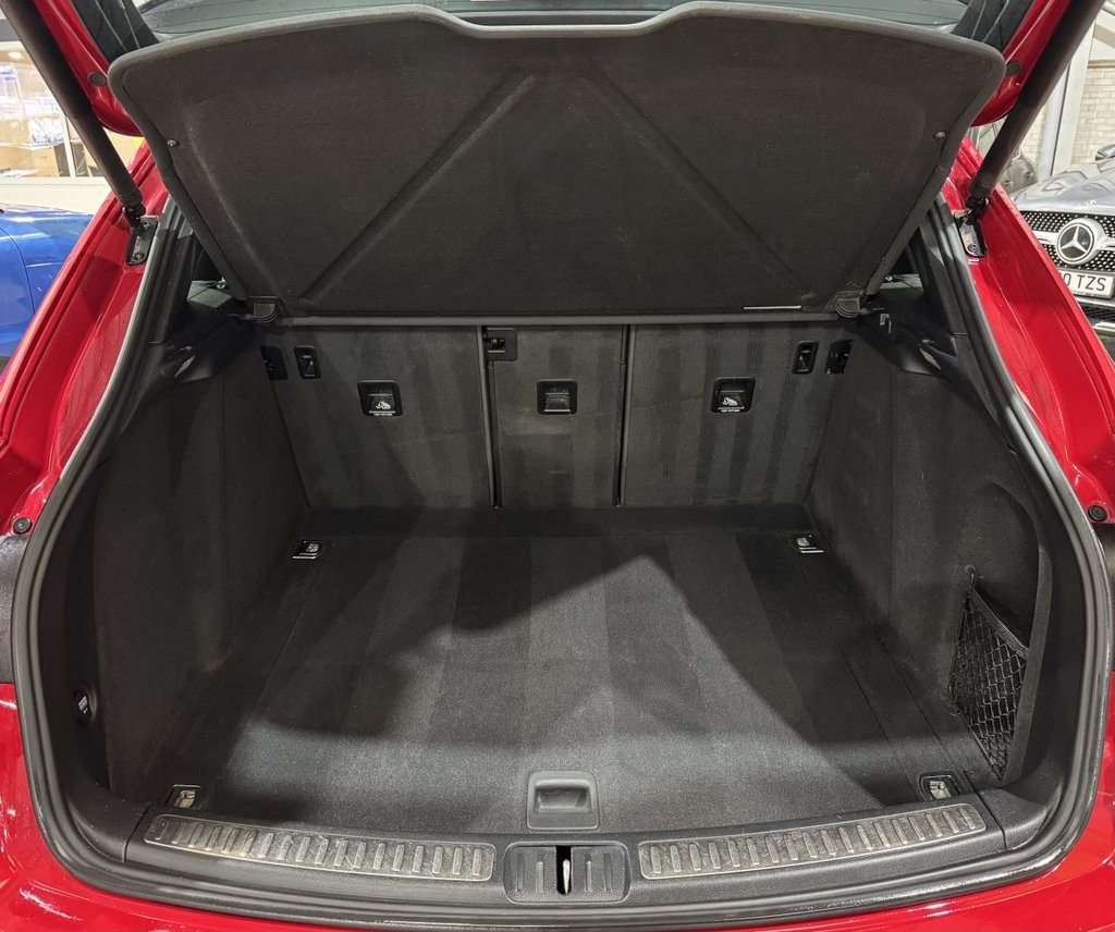 Used Porsche Macan 2019 for sale - 76686541: Photo 38