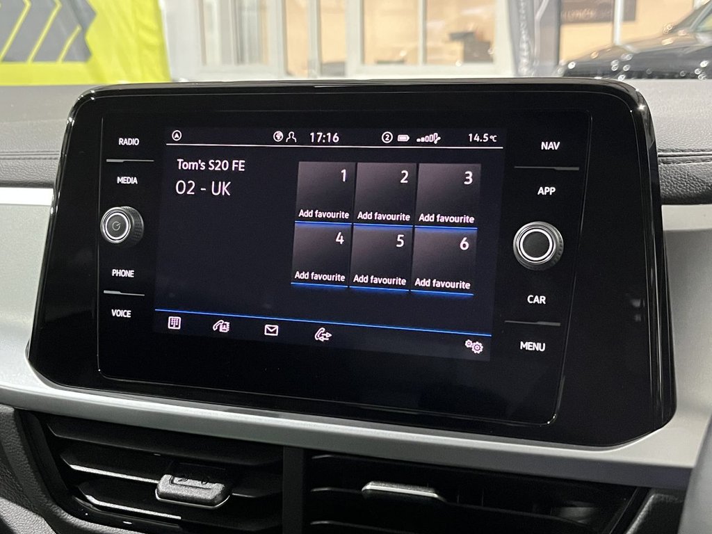 Used Volkswagen T-Roc 2025 for sale - 76304269: Photo 27