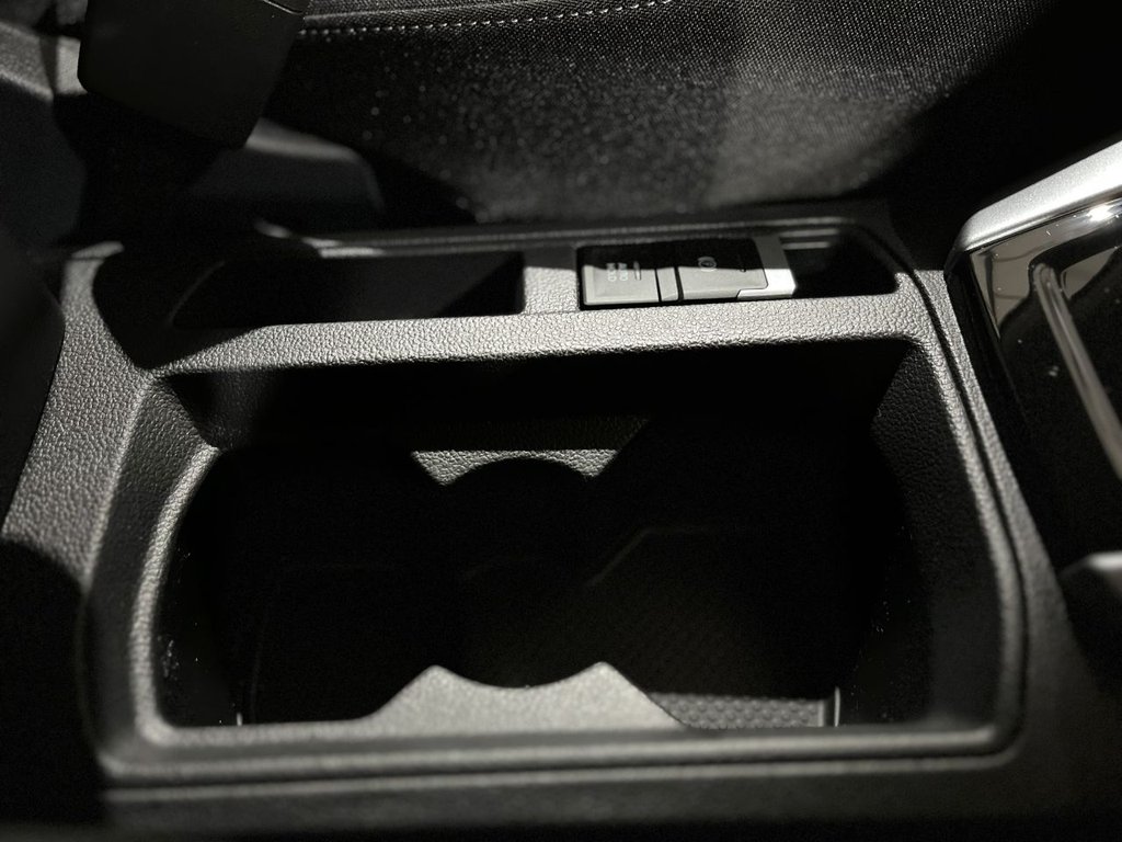 Used Volkswagen T-Roc 2025 for sale - 76304269: Photo 37