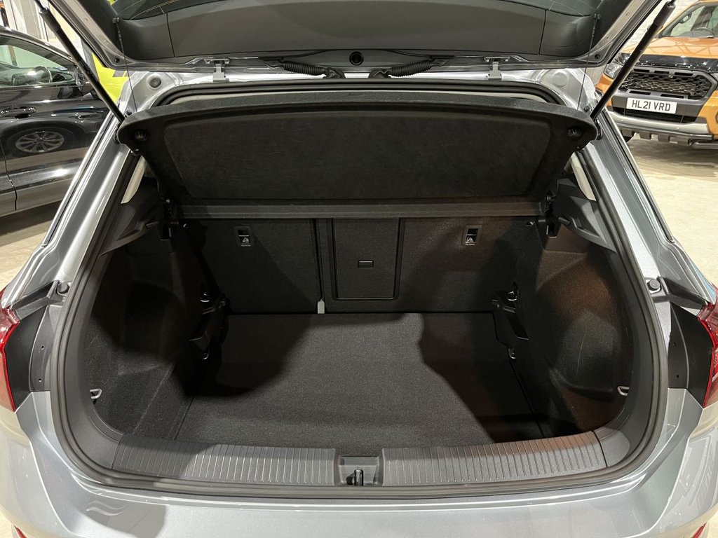 Used Volkswagen T-Roc 2025 for sale - 76304269: Photo 39