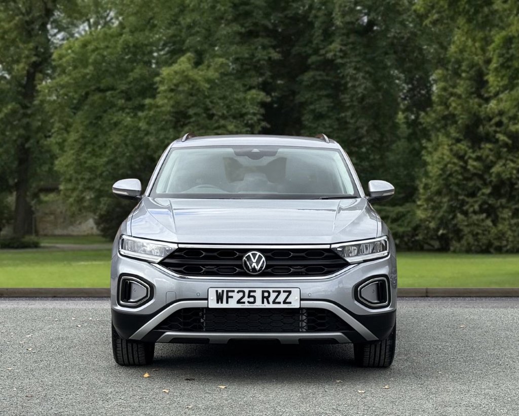 Used Volkswagen T-Roc 2025 for sale - 76304269: Photo 6